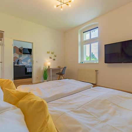 Modernes Apartment - Zentral, Ruhig, Wlan, Netflix, Kueche, Schreibtisch, Parkplatz, Waschtrockner 科特布斯 外观 照片