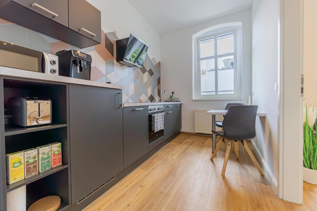 Modernes Apartment - Zentral, Ruhig, Wlan, Netflix, Kueche, Schreibtisch, Parkplatz, Waschtrockner 科特布斯 外观 照片