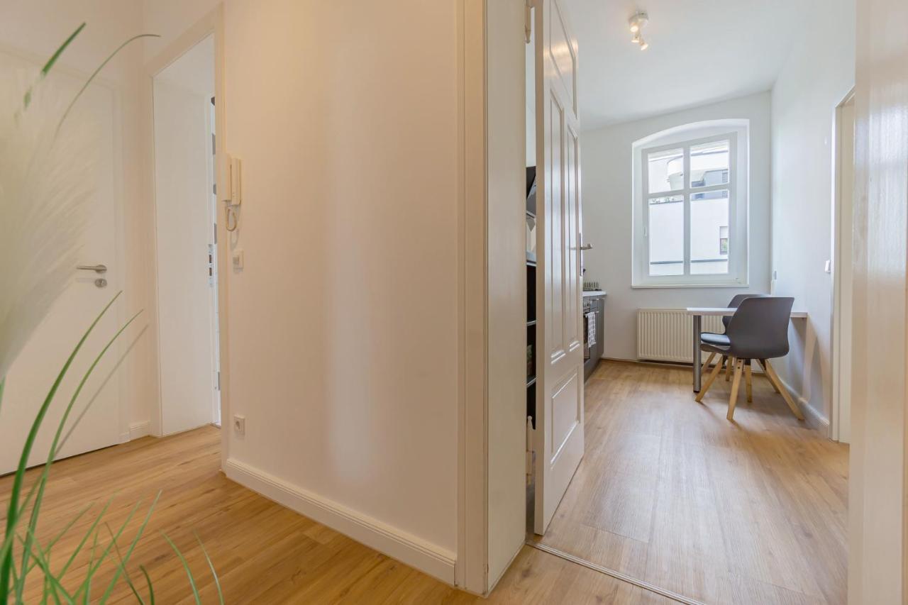 Modernes Apartment - Zentral, Ruhig, Wlan, Netflix, Kueche, Schreibtisch, Parkplatz, Waschtrockner 科特布斯 外观 照片